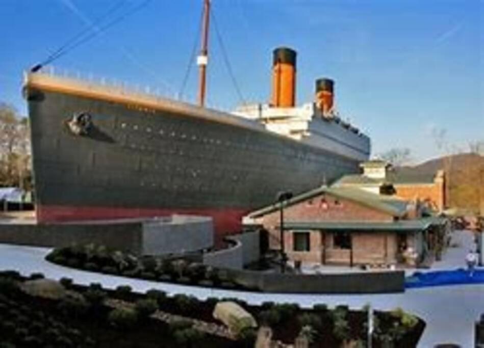1 Mi To Dollywood Mins To All Attractions & Gsmnp Sevierville Exterior foto