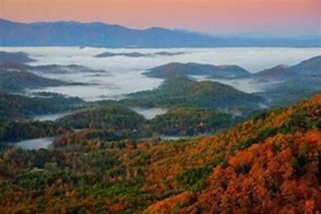 1 Mi To Dollywood Mins To All Attractions & Gsmnp Sevierville Exterior foto